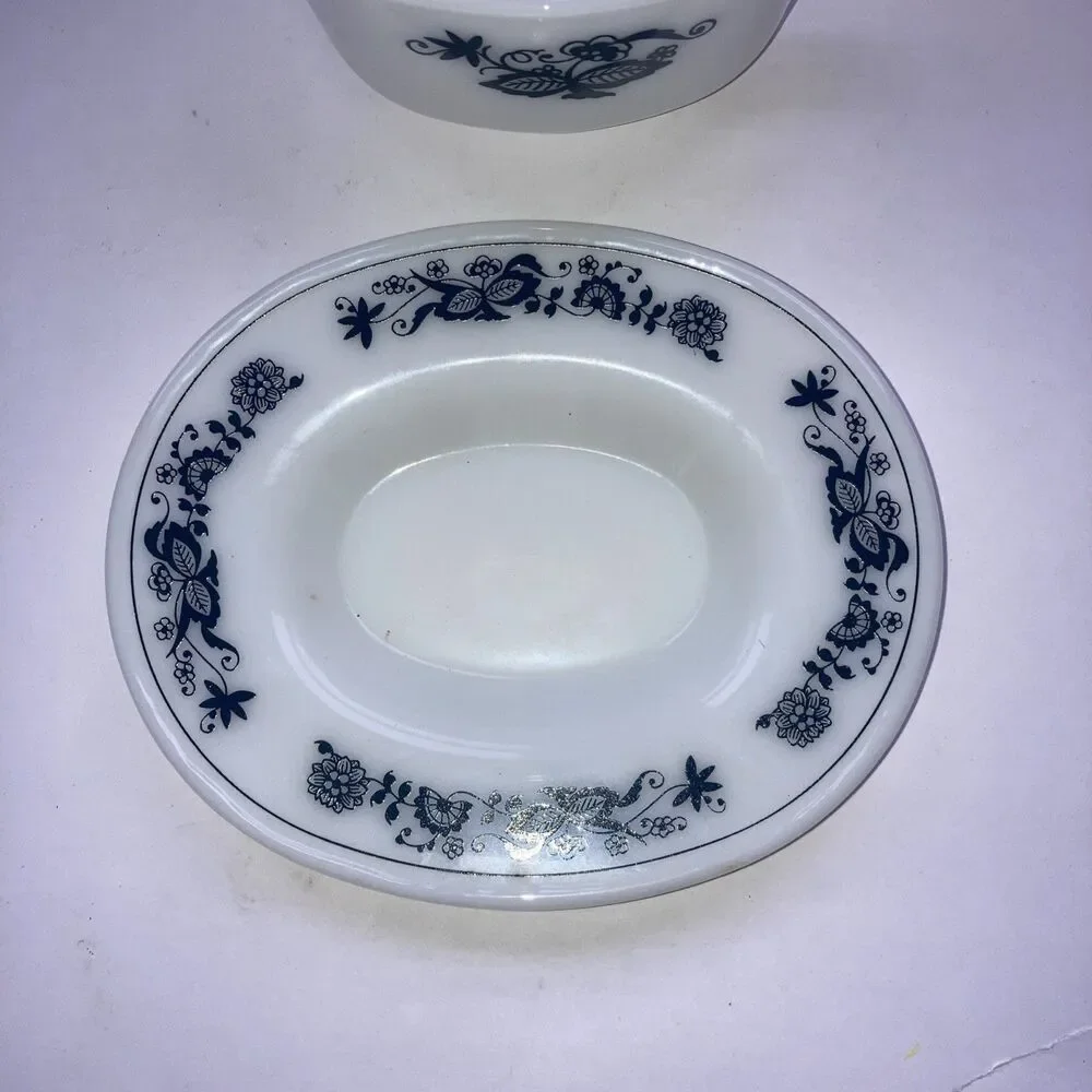 Pyrex this vintage